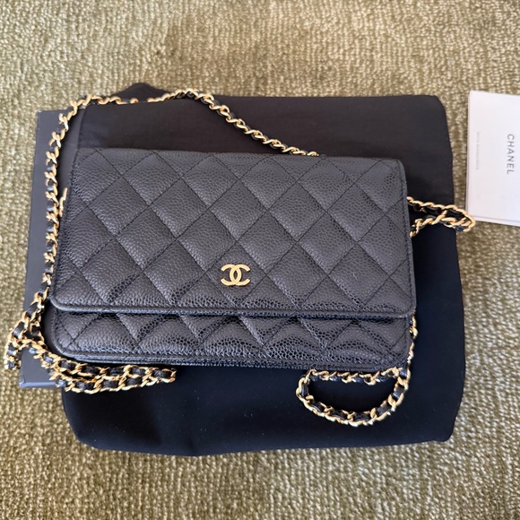 CHANEL Black Caviar Wallet on a Chain Gold Hardware - Picture 1 of 8